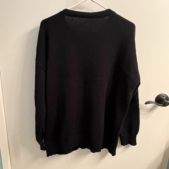 Heart Graphic “Howdy”Black Sweater - Picture 7 of 8